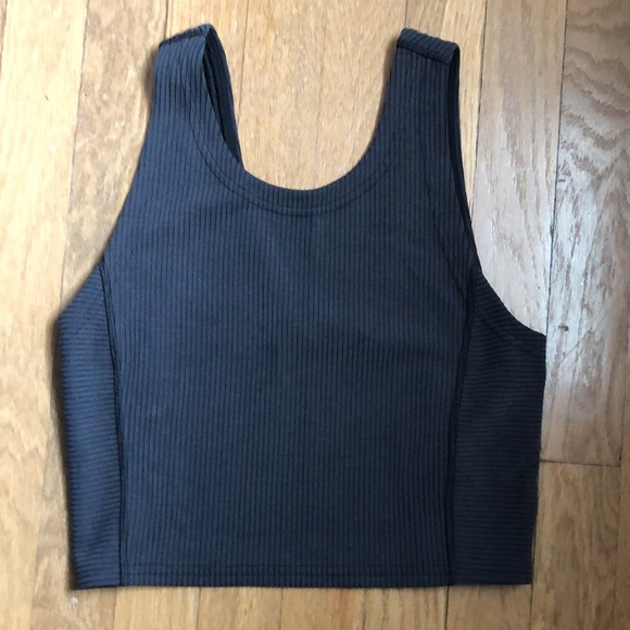 Lululemon ribbed Softstreme cropped tank - Picture 3 of 7